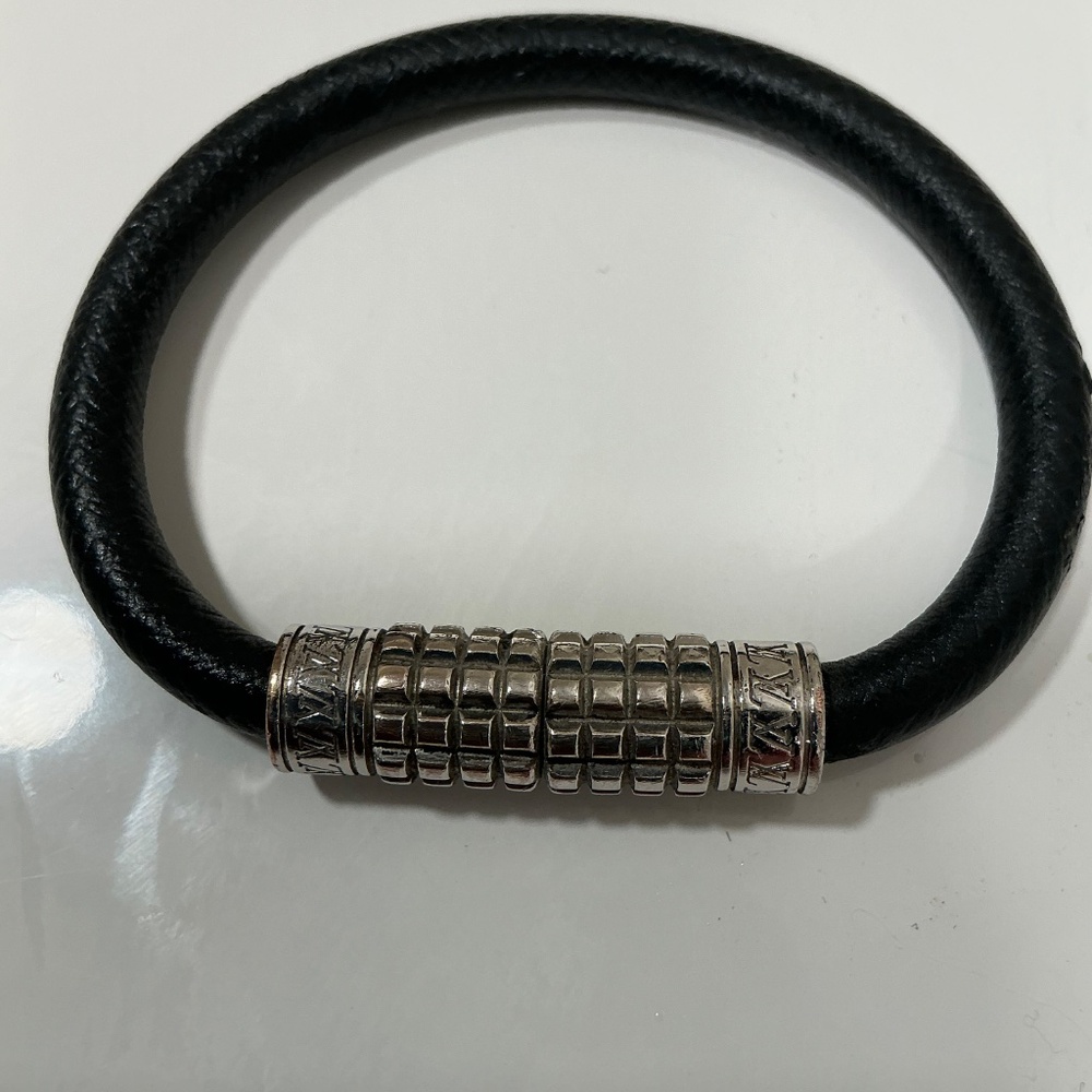 Louis Vuitton digit bracelet black leather silver hardware - Picture 2 of 6